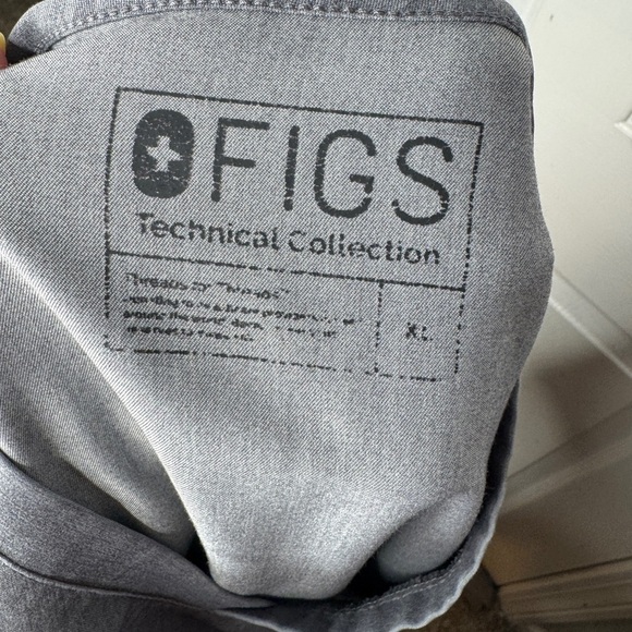 FIGS Womans Catarina One-Pocket Scrub Top Gray Size XL - Picture 3 of 4